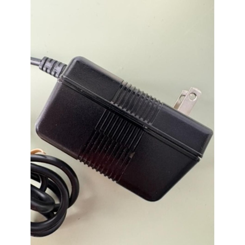 Medela U090100D31 9V‎ Advanced Charger Adapter Spare